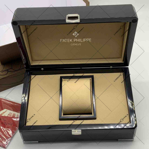 Patek Philippe Nautilus Ladies 7118 Rose Gold 7118/1200R-010