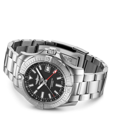 Breitling Avenger Automatic GMT 43 A32397101B1A1